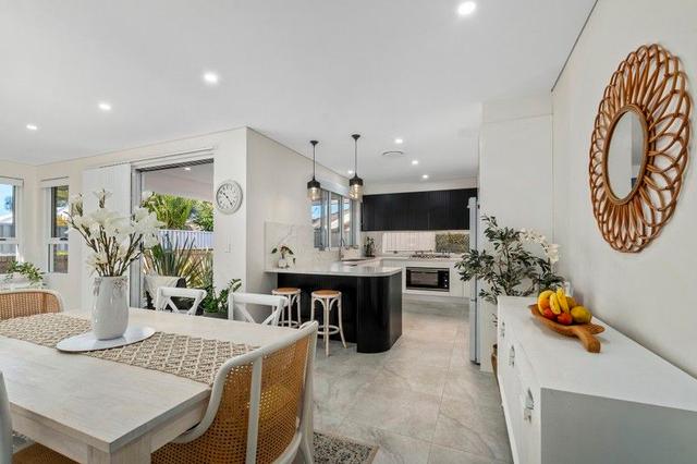 2/20 Hood Street, NSW 2257