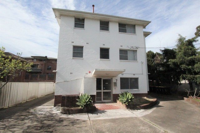 10/7 Short Street, NSW 2170
