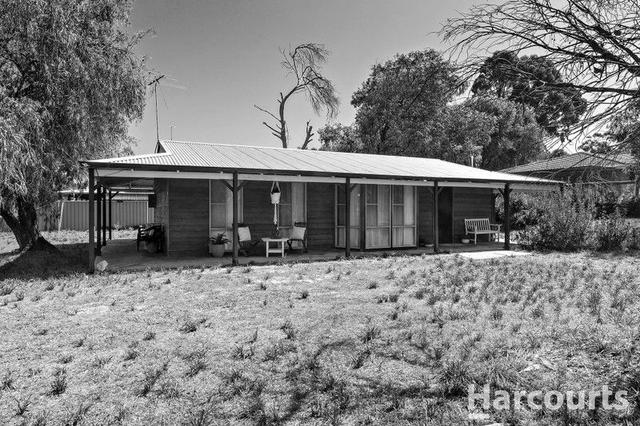 2 Fairway Terrace, WA 6215