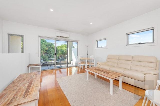 1/21 Deakin Street, VIC 3012