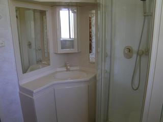 Ensuite (2004-02-19)