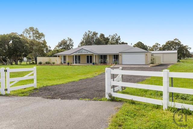 69 Wandering Drive, WA 6207