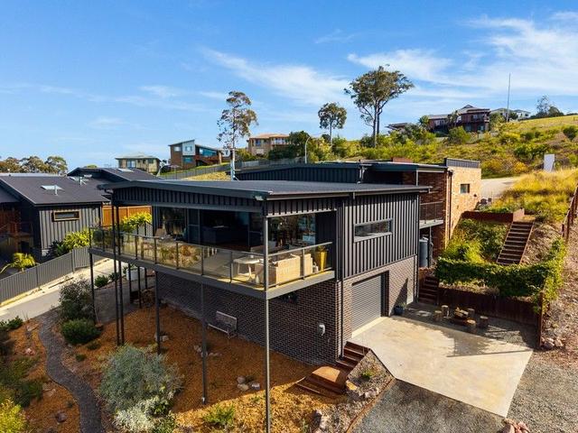 32 Jacaranda Place, NSW 2548