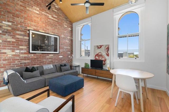 102/211 Sydney Road, VIC 3056