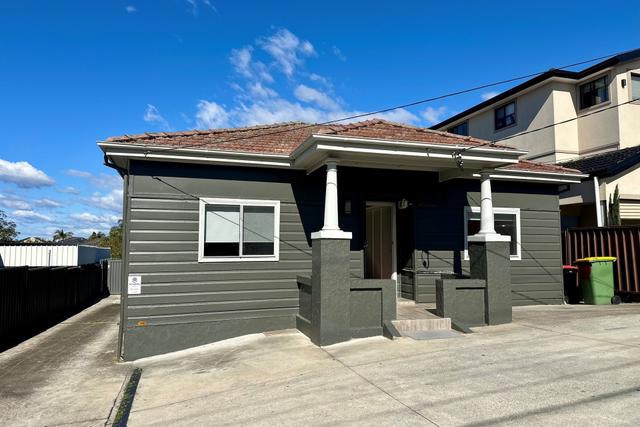 116 Old Kent Road, NSW 2190