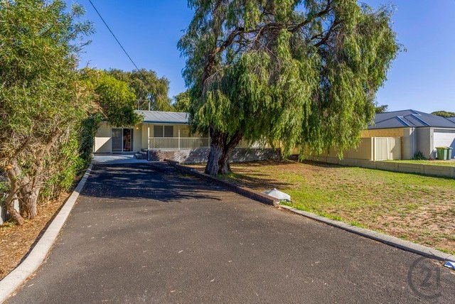 12 Lochinvar Street, WA 6210