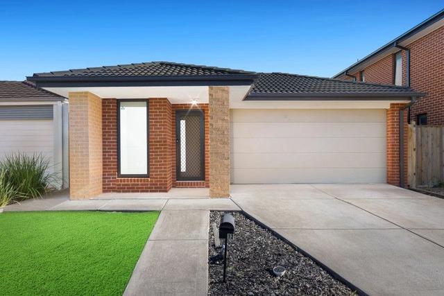 12 Tuncurry Road, VIC 3030