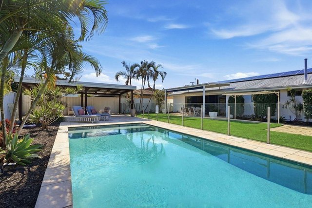 6 Tatha Avenue, QLD 4221