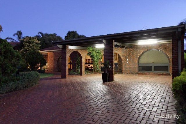 8 Oakmount Court, SA 5021