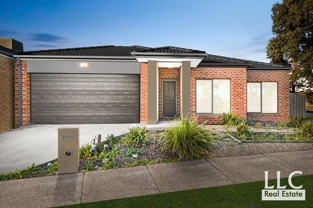 2 Waterhole Avenue, VIC 3750