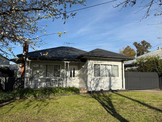 428 Schubach Street, NSW 2640