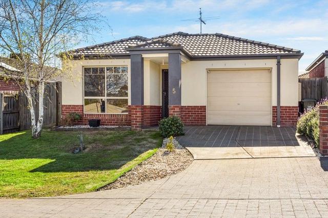 5 Rowan Walk, VIC 3818