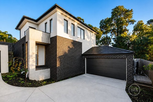 2/5 Koonawarra Way, VIC 3089