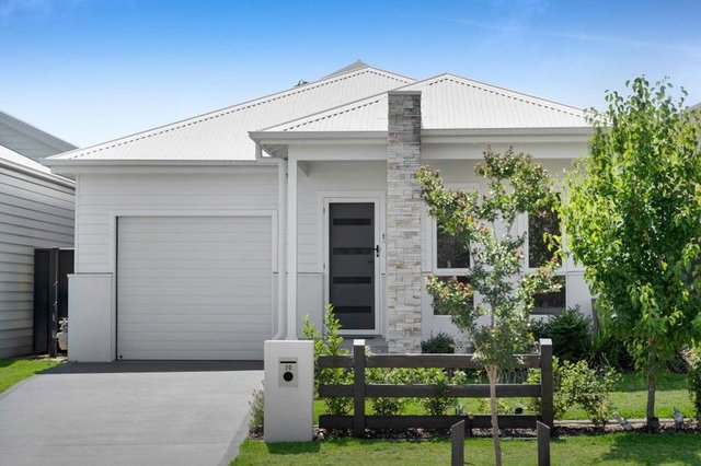 20 Nectarine Crescent, NSW 2570