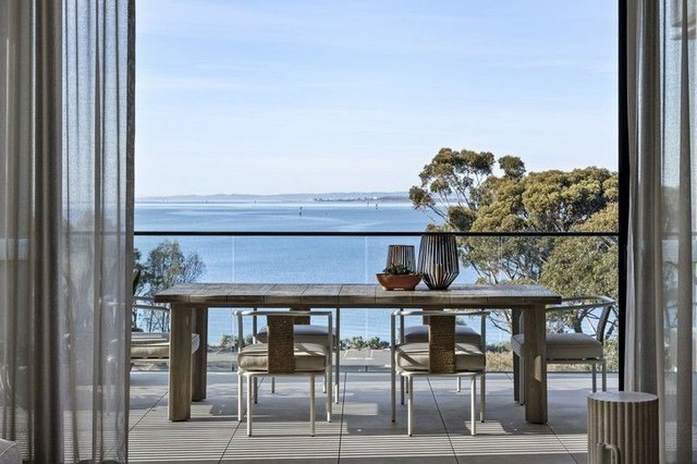 102/1 Convent Place, VIC 3215