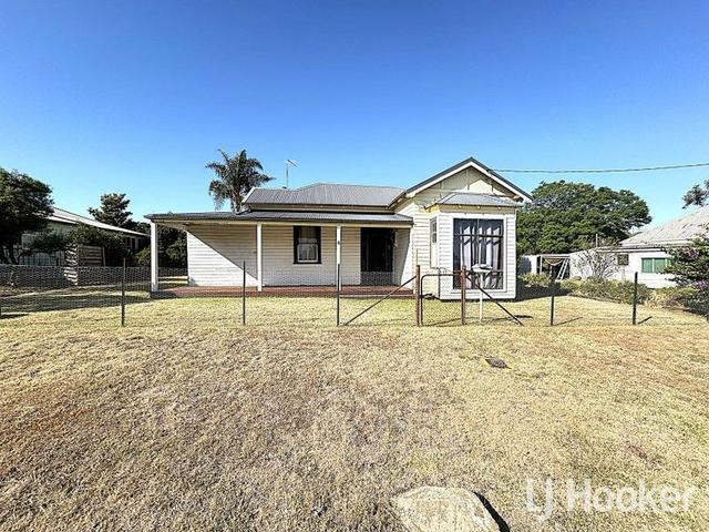 8 Wallangra  Street, NSW 2403