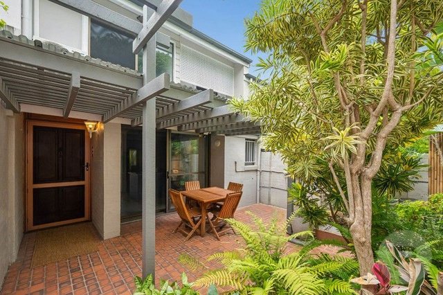 4/13 Cochrane Street, QLD 4064