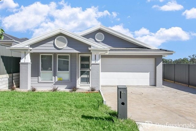 44 Burton Drive, NSW 2573