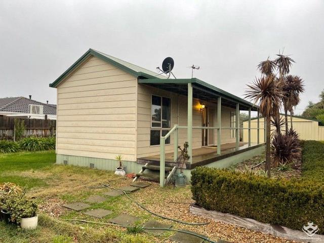 8 Oakfield Court, VIC 3338