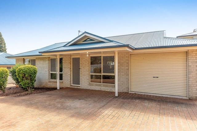 2/312b Hume Street, QLD 4350