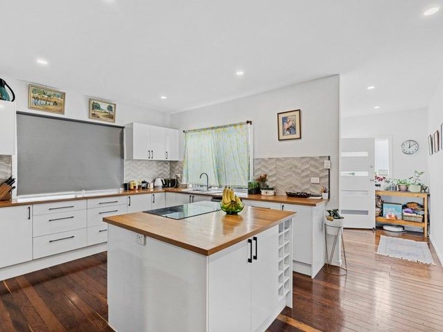 11 Moolabin Crescent, QLD 4105