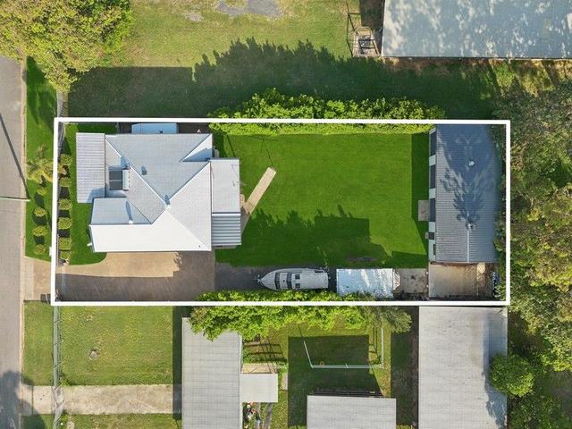 216 Peter Street, QLD 4701