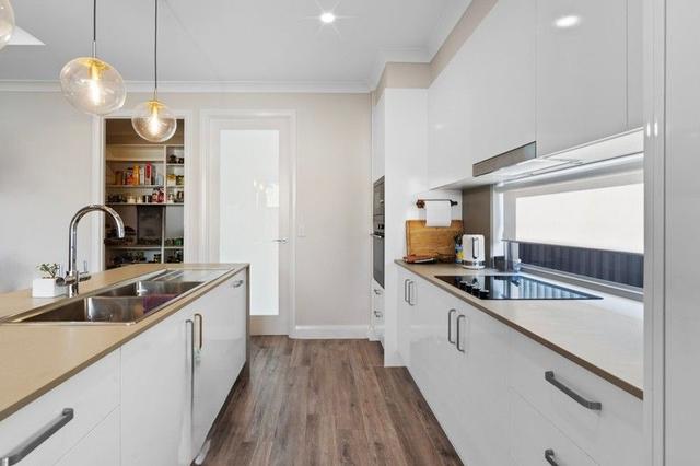 200/1 Manuka Road, QLD 4207