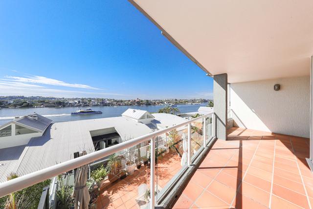 135 Macquarie Street, QLD 4005