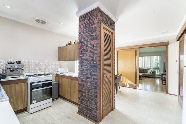17 Graham Street, WA 6163