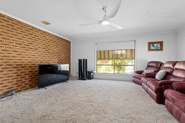1 Gunyah Place, NSW 2650