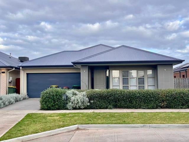 33 Rondo Drive, VIC 3024