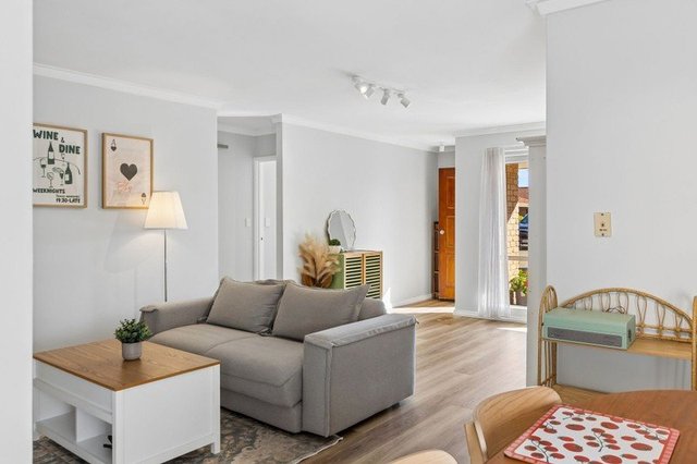 4/7-9 Lovett Place, WA 6062