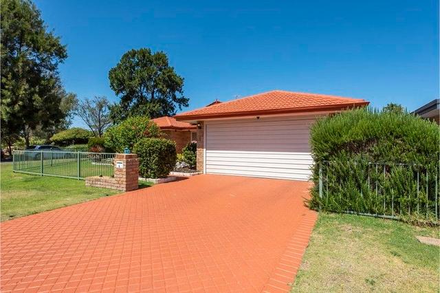 6 Turquoise Entrance, WA 6169