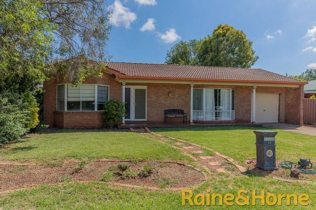 56 Sturt Circle, NSW 2830