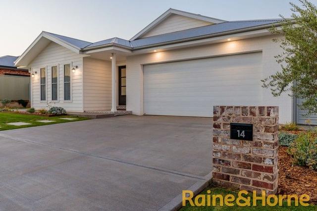 14 Ferrier Drive, NSW 2830