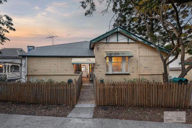 92 Dornoch Terrace, QLD 4101