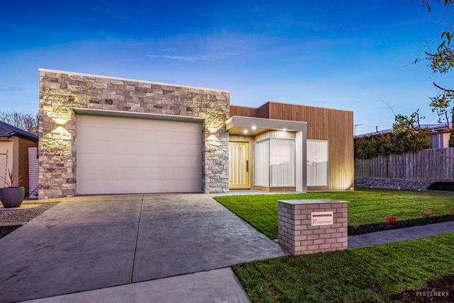 37 Apple Orchard Drive, VIC 3350