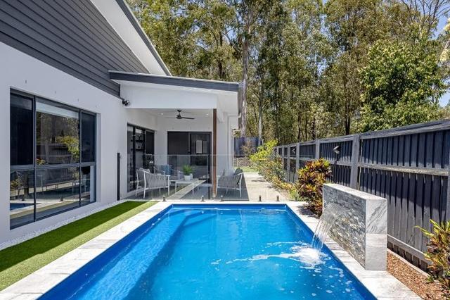 12 Eren Court, QLD 4035