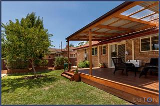 Covered entertaining area (2013-01-16)