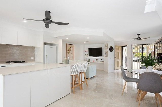 286/125 Hansford Road, QLD 4216