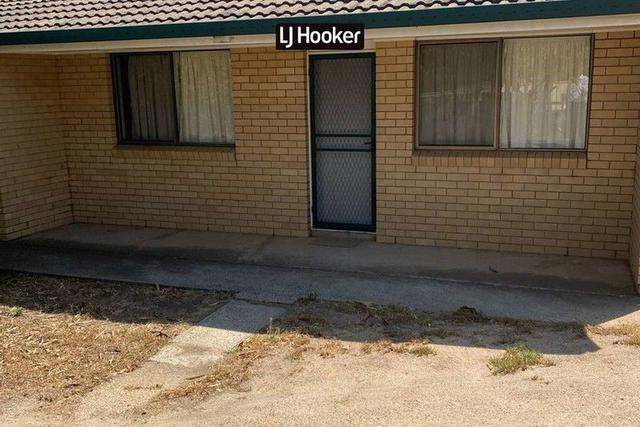 4/15 Greaves Street, NSW 2360