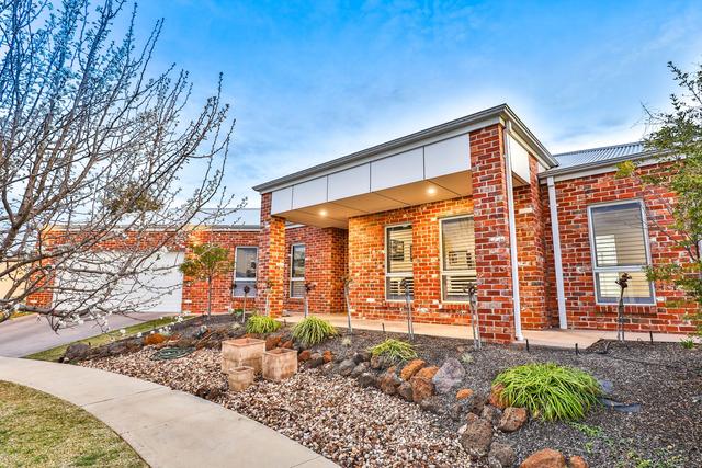 4 Eaton Court, VIC 3498