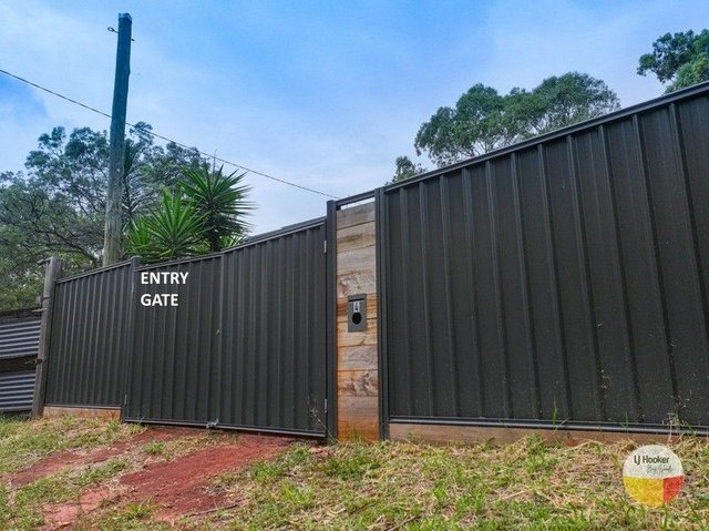 4 Peronne Ave, QLD 4184