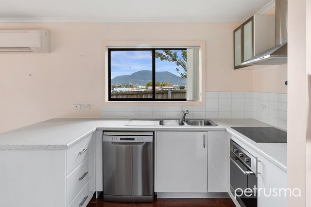 2/29 Barry Street, TAS 7010