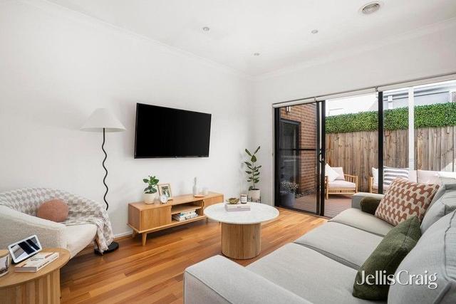 3/2 Prismall Street, VIC 3025