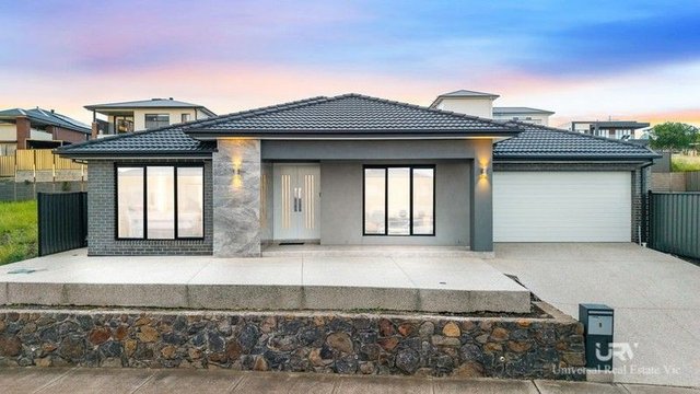 8 Atley Street, VIC 3064