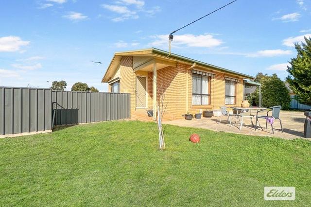 2 Lowe Street, VIC 3377