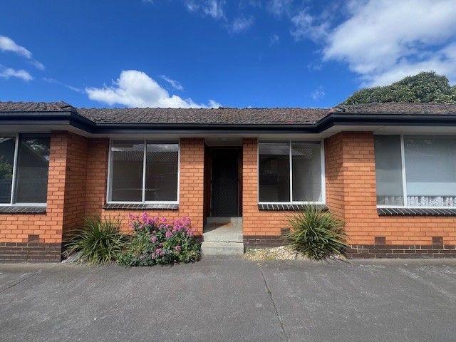 2/82 Thackeray Road, VIC 3073