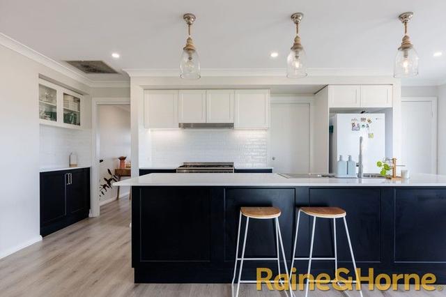 19 Cavelle Drive, NSW 2830