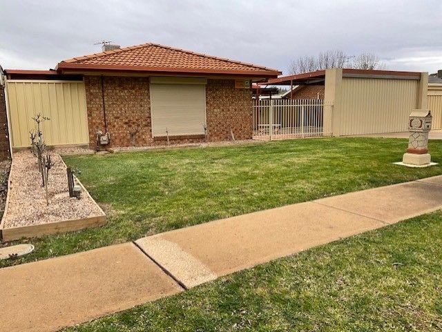 35 De Garis Drive, VIC 3500